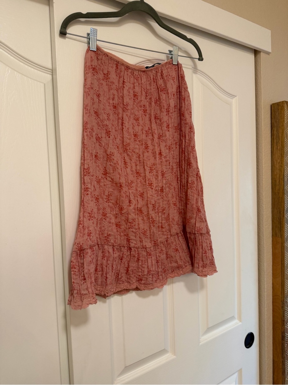 Brandy Melville rose pink floral midi skirt - Picture 3 of 4